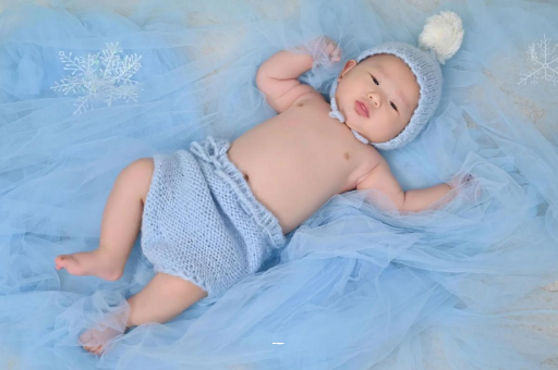 广汉宝宝老喊肚子疼还发烧